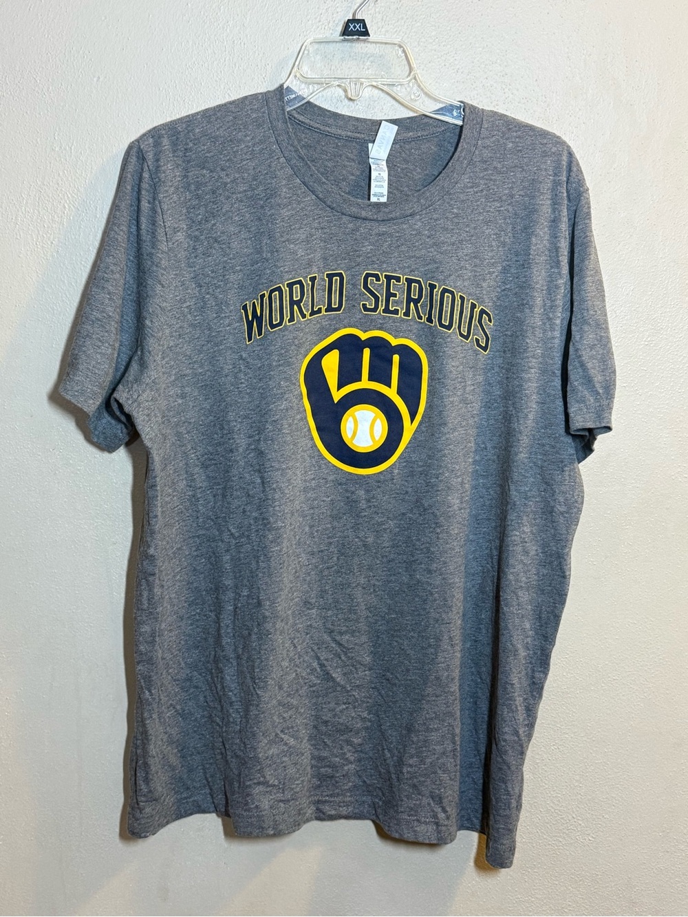 NWOT Milwaukee Brewers “World Serious” Grey SS Graphic Tee Sz XL